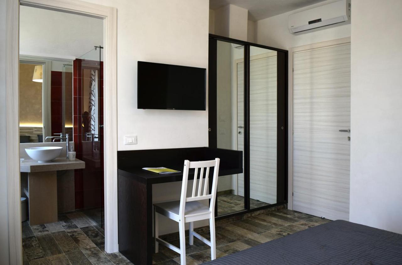 La Suite Negli Orti Lizzanello Exterior foto