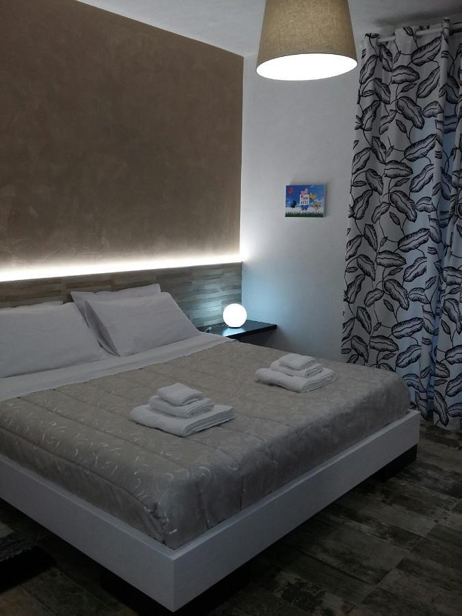 La Suite Negli Orti Lizzanello Exterior foto